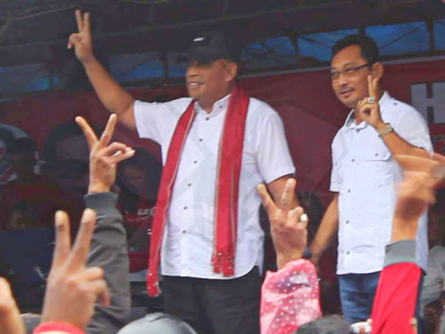 Murad Ismail dan Barnabas Orno Gelar Kampanye Terbuka di Saumlaki Murad Ismail dan Barnabas Orno Gelar Kampanye Terbuka di Saumlaki