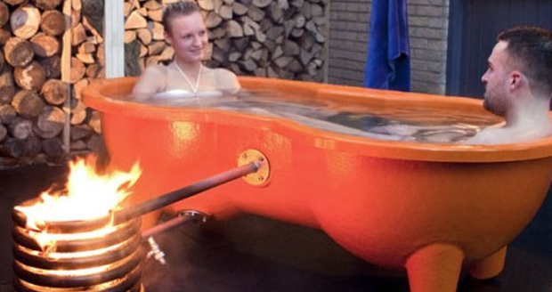 Dutch Loveseat Hot Tub