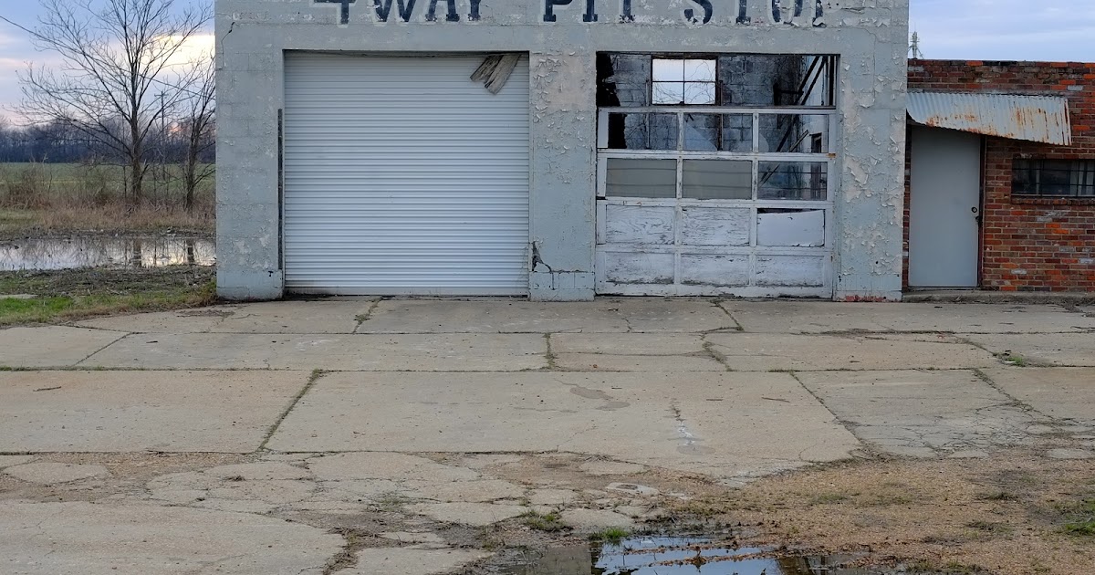 Urban Decay The Mississippi Delta 28 Tutwiler