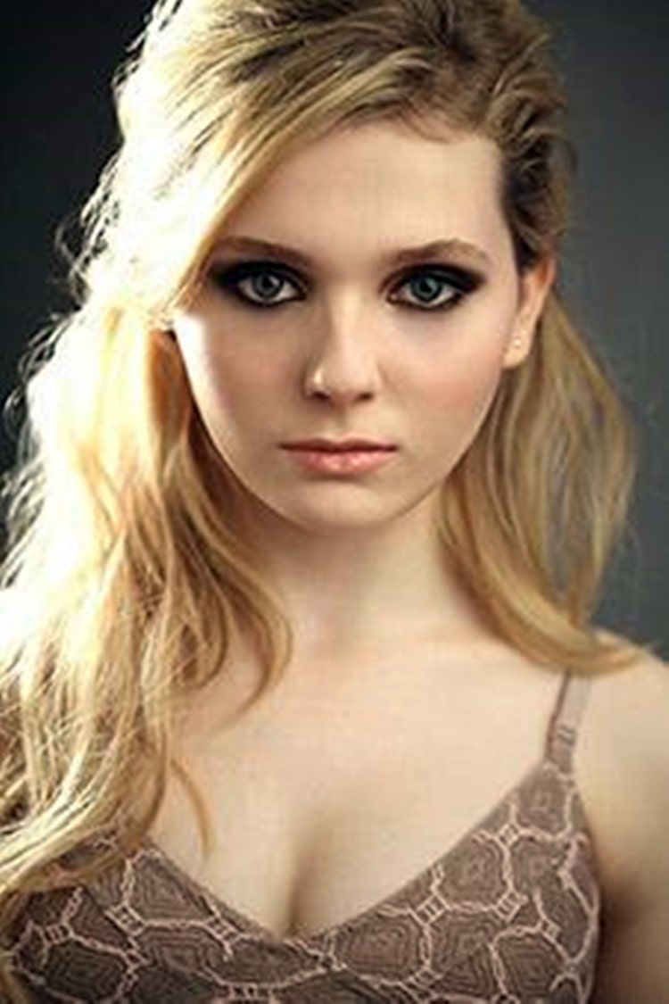 Abigail Breslin Nude Porn - 100+ Abigail Breslin Nude Pics, Boobs Fakes & GIF (2019 ...