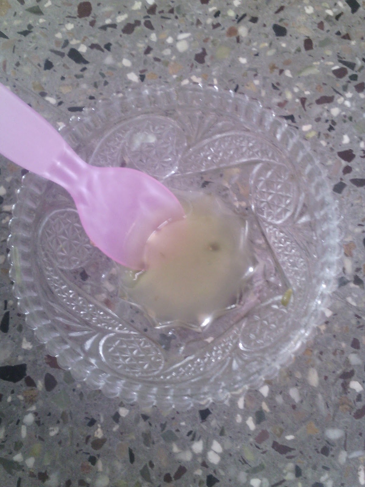 SKIN AND HAIR HOME TOP 5 GRAPE FACE MASKS FOR FLAWLESS SKINWITH STEP