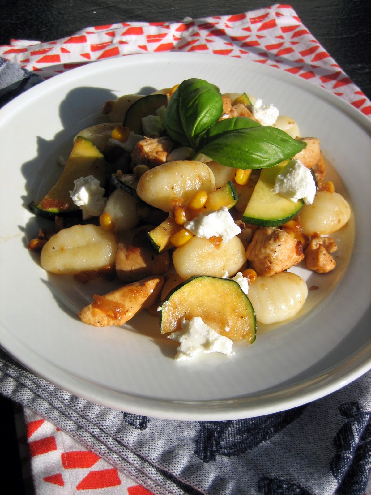 Baking, domesticity, and all things mini Gnocchi with zucchini, goat