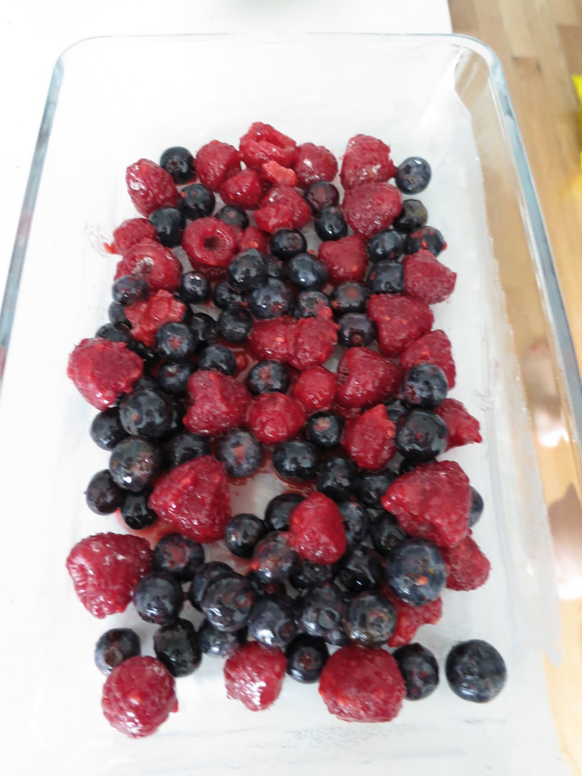 Foodistique RaspberryBlueberry Crisp / Orman Meyveli Crisp