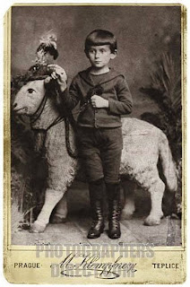 Franz Kafka: Un viejo manuscrito Franz Kafka: Un viejo manuscrito