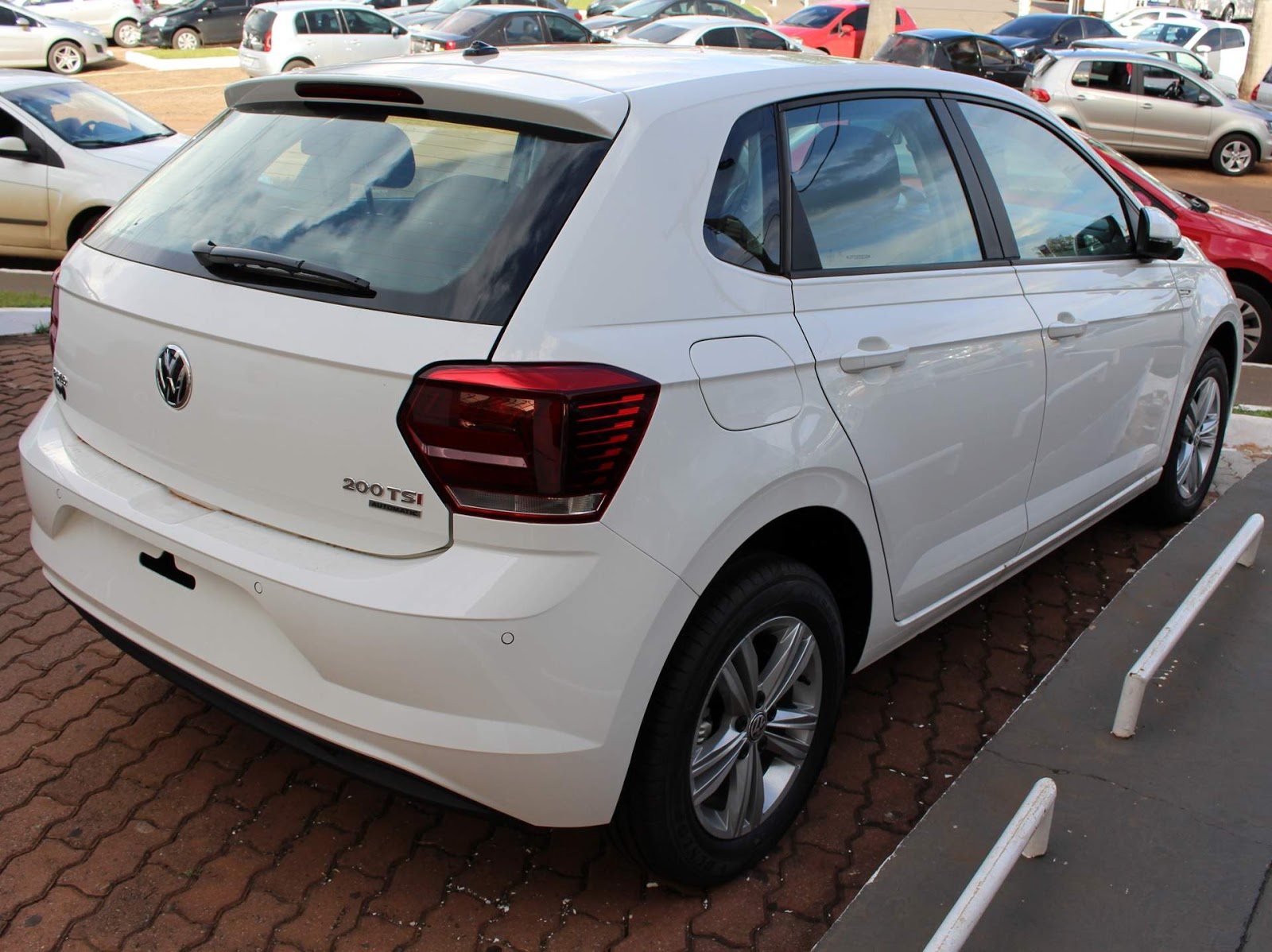 VW Polo Comfortline TSI Automático básico preço, vídeo