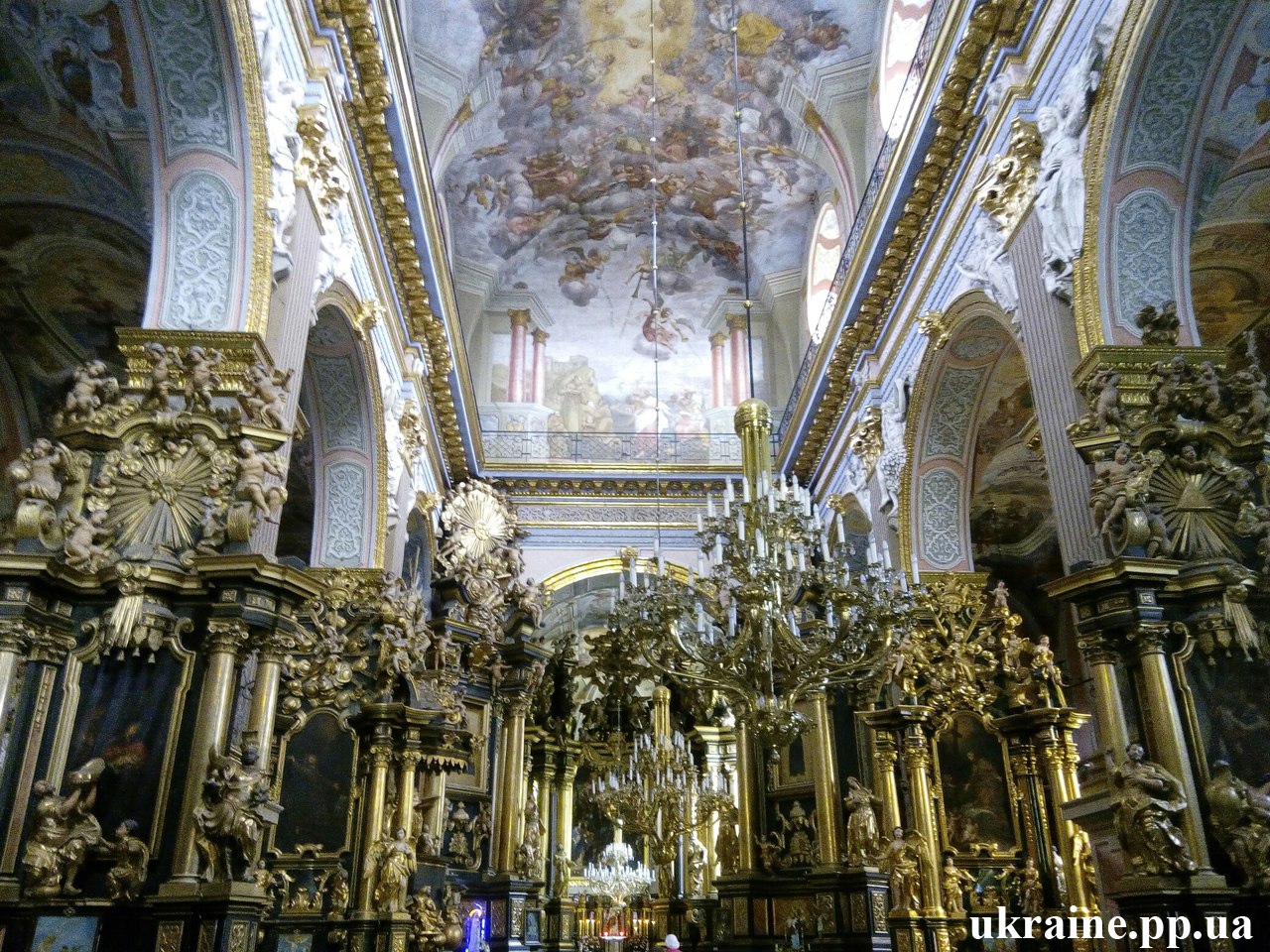 Монастырь Бернардинцев Монастырь Бернардинцев