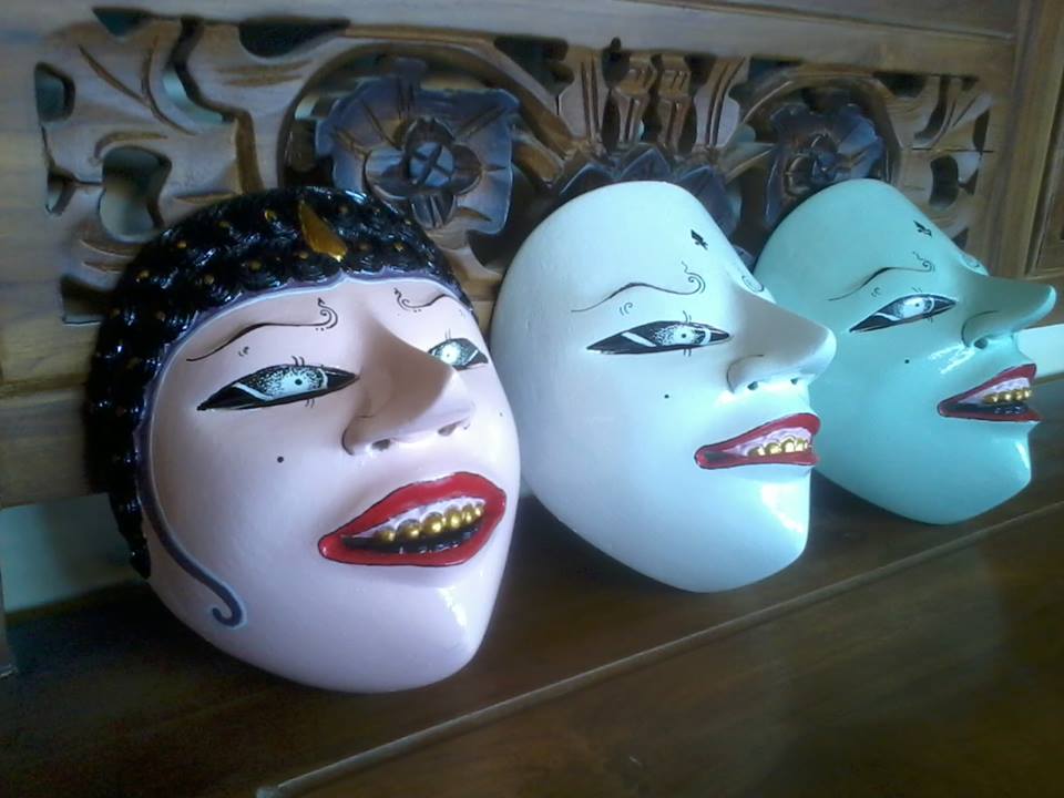 MELIHAT 5 KESENIAN ASLI KOTA CIREBON DI JAWA BARAT SENI BUDAYA