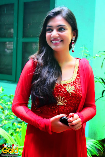 Nazriya Nazim Malayalam And Tamil New Trendy Popular Actress From