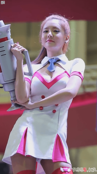 지스타 간호사 코스프레. GIF4