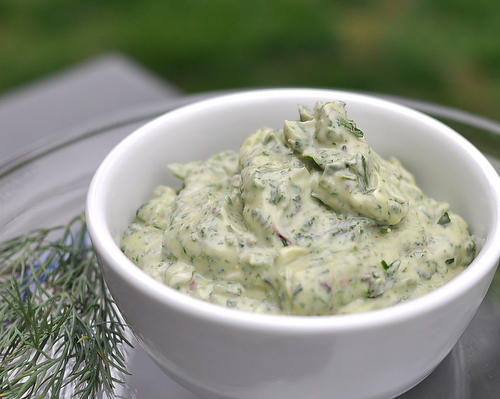Green Mayonnaise ♥ KitchenParade.com, a whole new way to think of mayonnaise, blended with spinach and fresh herbs.