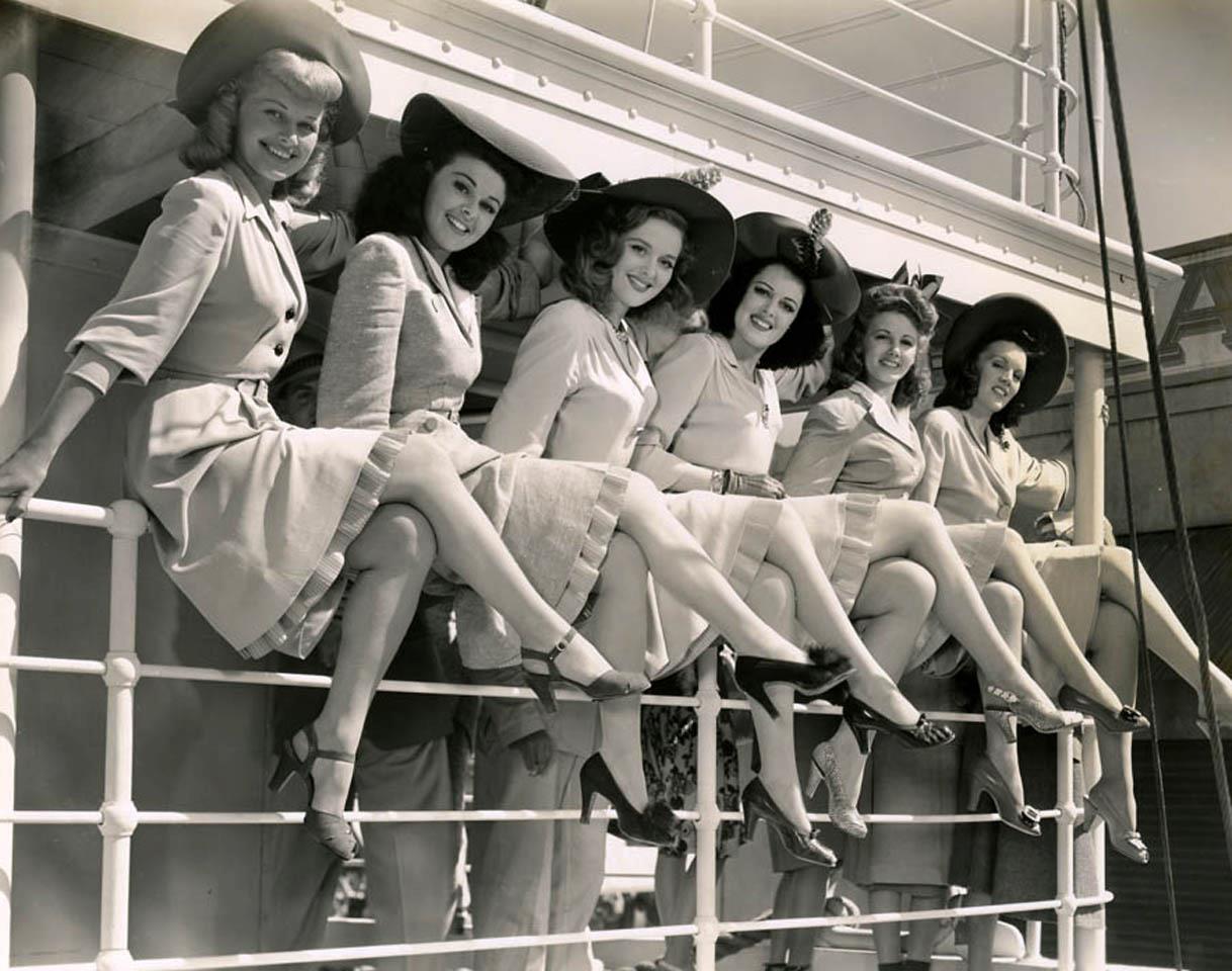 50 Stunning Vintage Photographs of Los Angeles Chorus Girls From Between the 1920s and 1940s