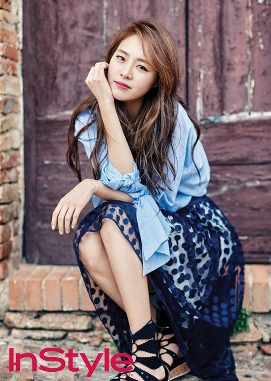 lee-yeon-hee_1461170469_120076244.jpg
