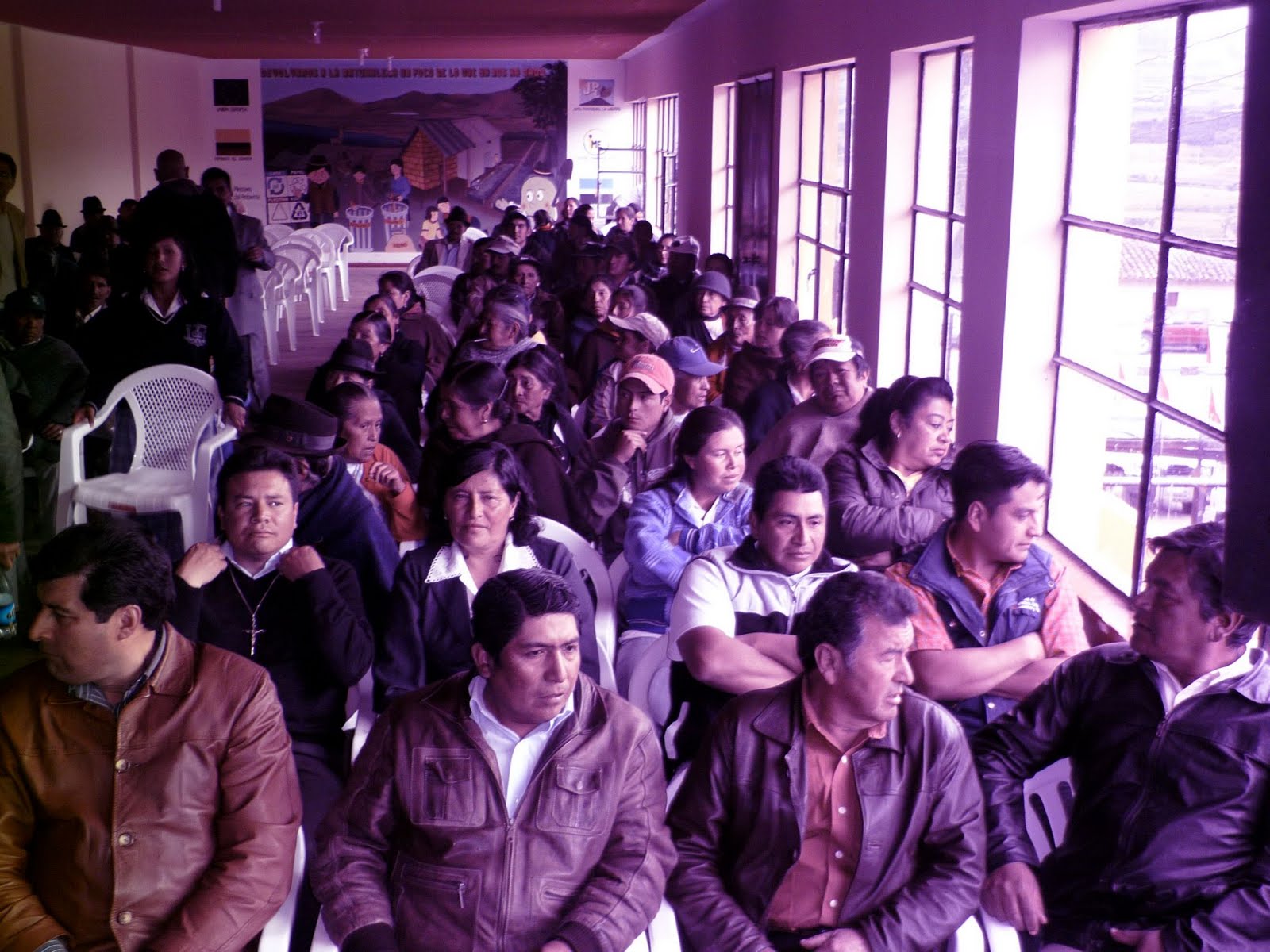 LA VENTANA QUE DA AL NORTE Alfredo Estrada El trabajo debe ser en equidad