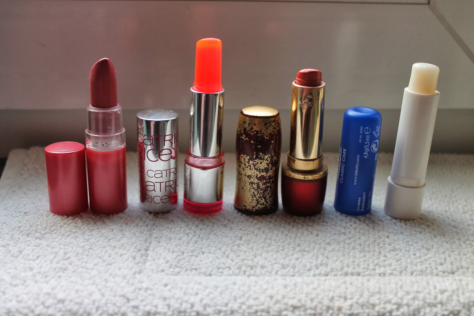 R E V E L A T I N G Mijn everyday makeup bakje