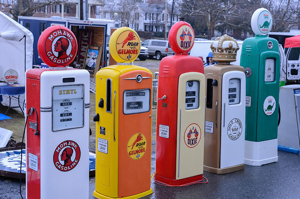 Bubba's Garage Garage Art at the MasonDixon Gas, Oil, Automotive and