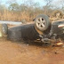 CARRO CAPOTA NA BA-447 TRECHO ENTRE ANGICAL E BARREIRAS