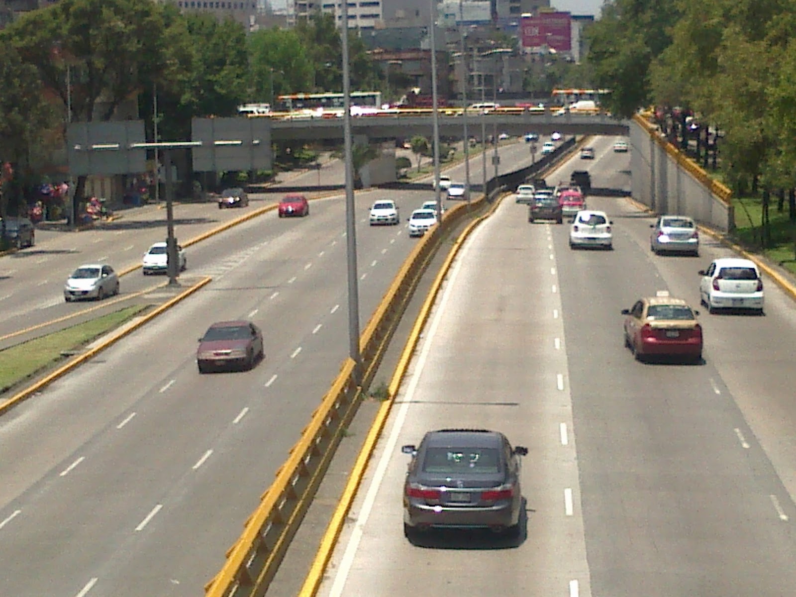 Fuera del Metro todo es Cuautitlán Melchor Ocampo perdido en el Circuito Interior.