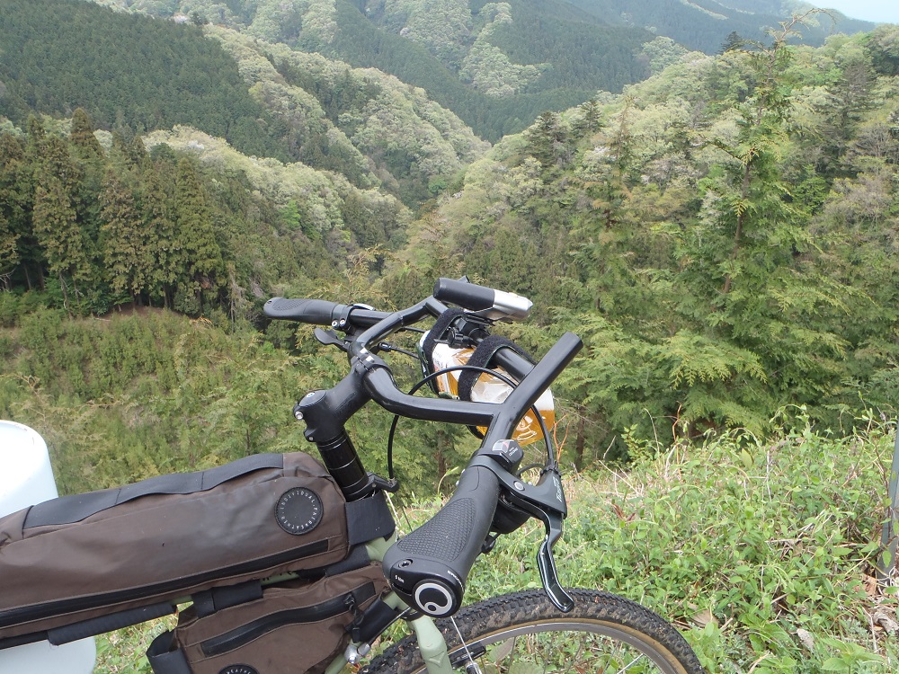 自転車見聞店: 入山峠に行ってきました。そして SURLY 【MOLOKO BAR