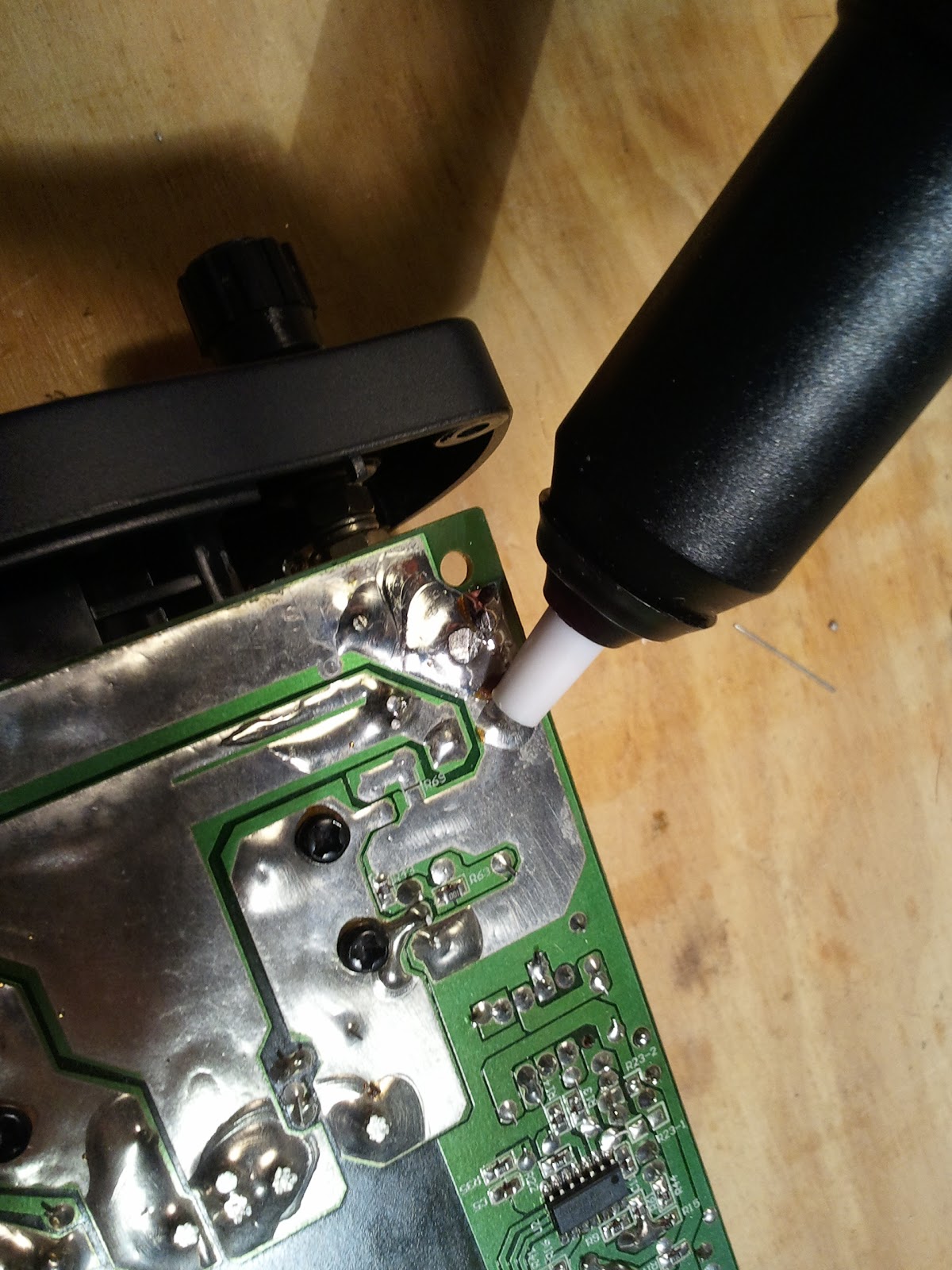 Tsaro Labs Home electronics repair Capacitor replacement for dummies