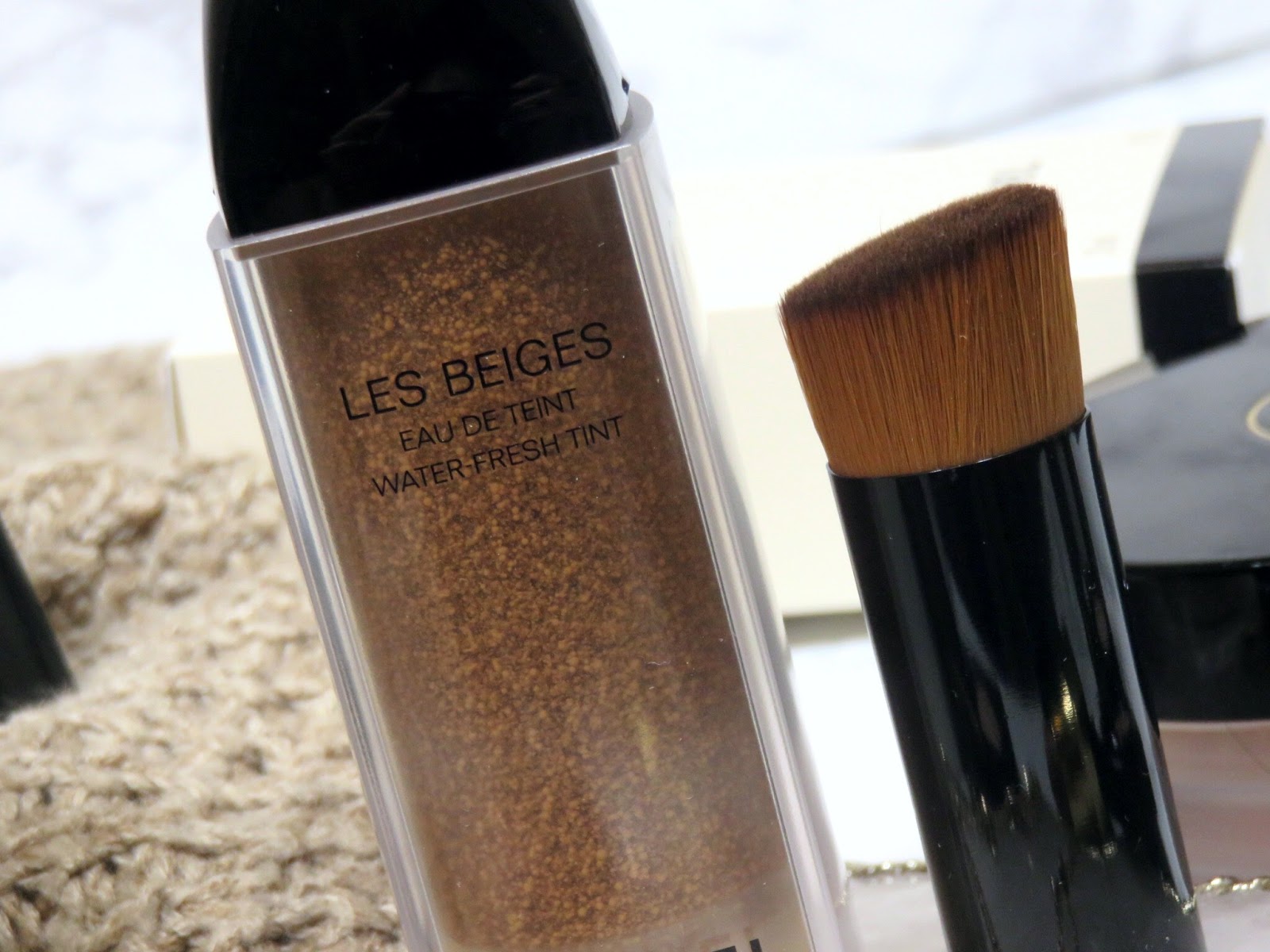 Review] Chanel – Les Beiges Water Fresh Tint (Eau De Teint) – me and my  mirror