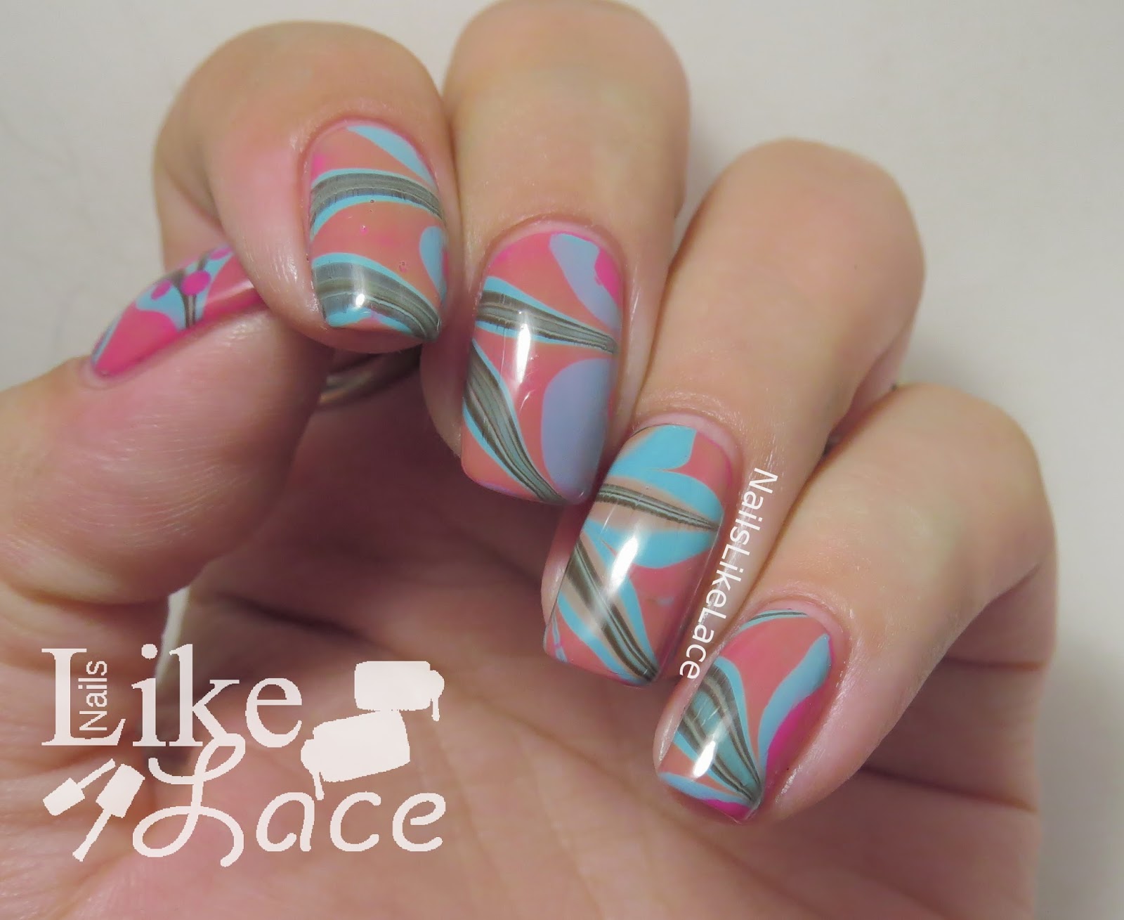 NailsLikeLace: Twinsie Tuesday - Polish Roulette + Starfish Watermarble