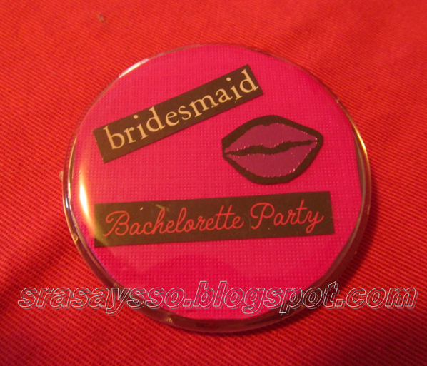 senora-says-so-easy-diy-bachelorette-party-buttons