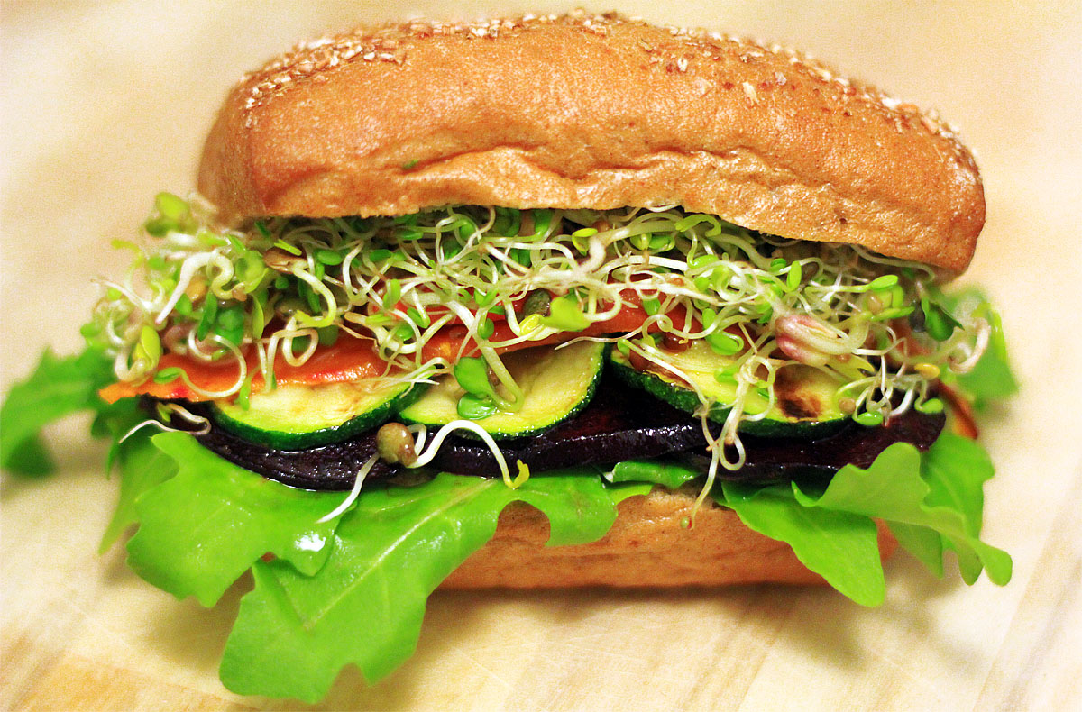 follow the vegan way ♥: Vollkornsandwich mit gegrilltem Gemüse ...