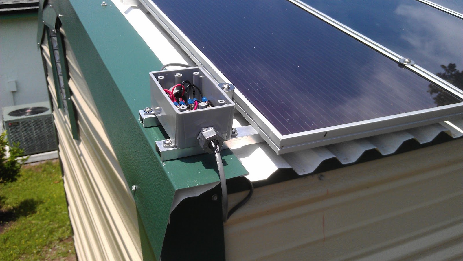 Mike Shaw Makes Blog Mounting Design for Harbor Freight Solar Panels