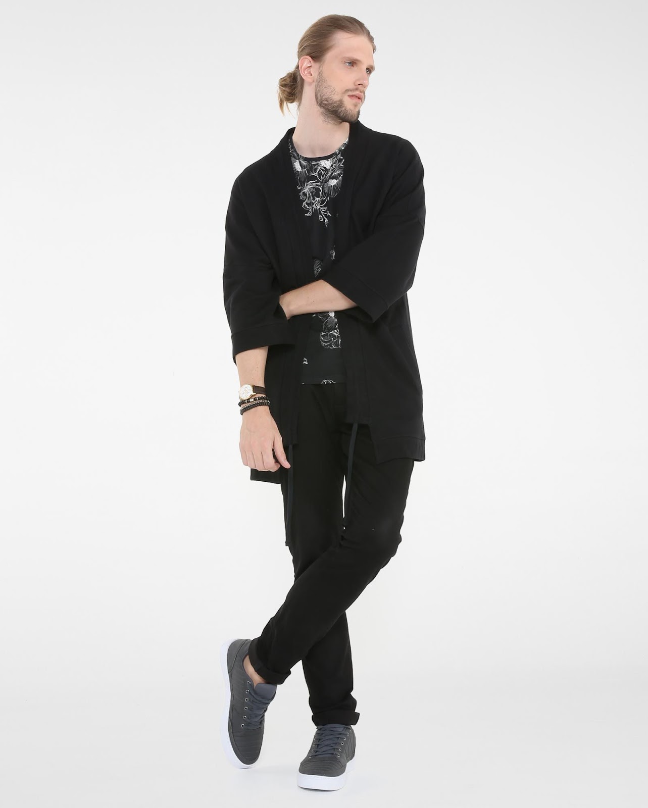 LEO KLEIN - KADU DANTAS PARA RIACHUELO - Casaco Oversized Moletom LEO KLEIN - KADU DANTAS PARA RIACHUELO - Casaco Oversized Moletom
