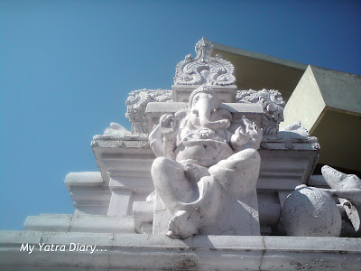 A beautiful carving of Lord Ganesha forms a part of the Dayananda Ashram Temple Architecture in Rishikesh