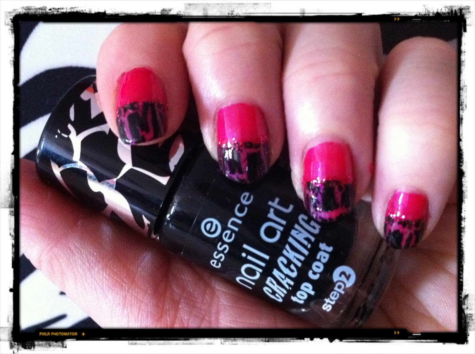 nails 4 fun.•*´¯)¸.•* French crack Manicure