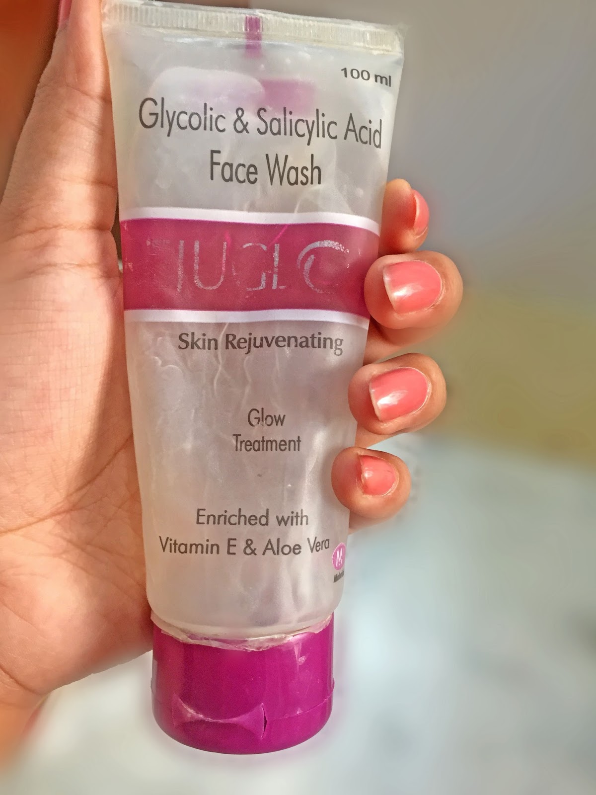 Rejuglow Skin Rejuvenating Face Wash Review....Get Clear And Glowing Skin