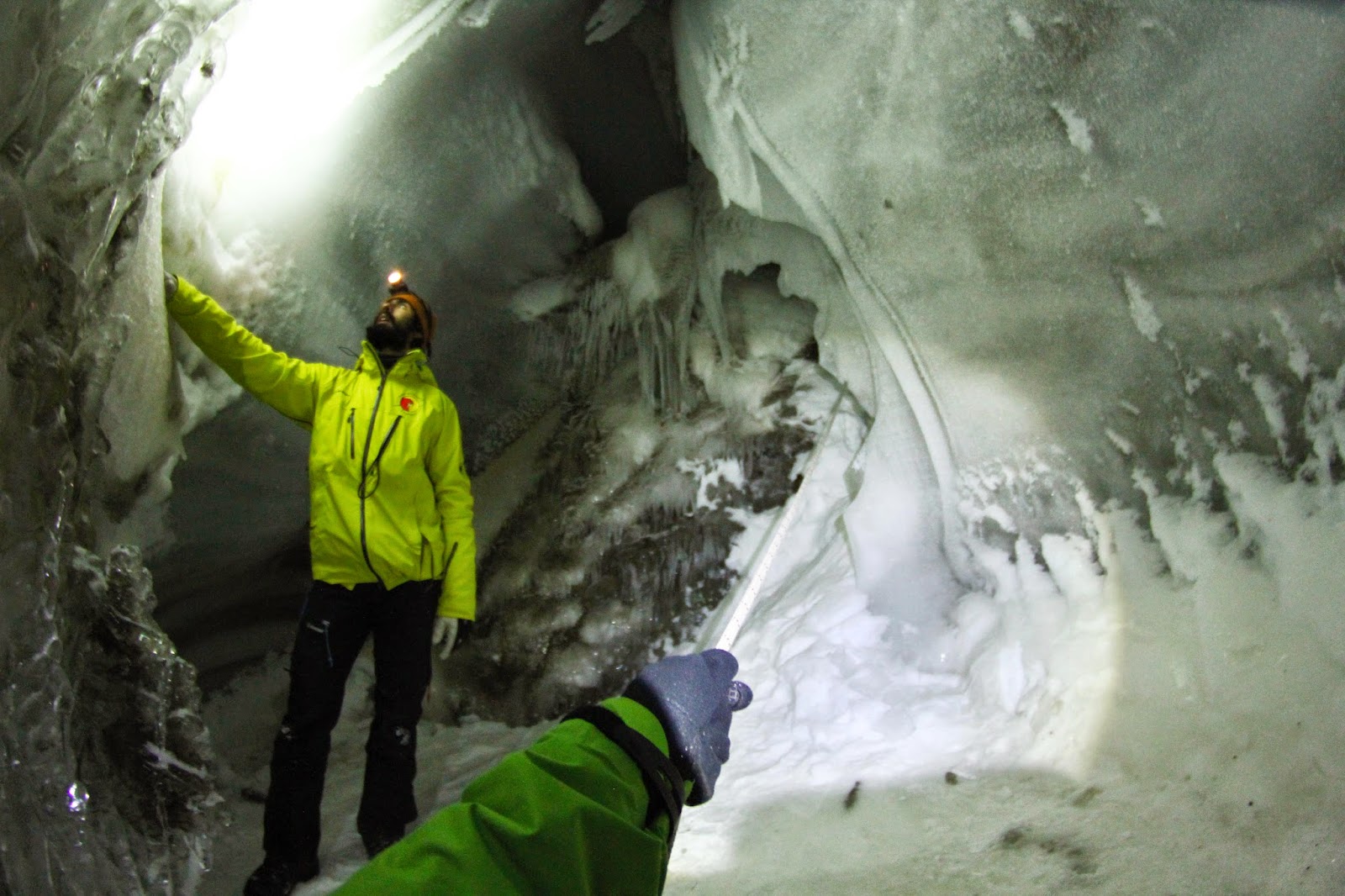 DICAS para visitar SVALBARD, a ilha acessível mais próxima do Pólo Norte | Noruega