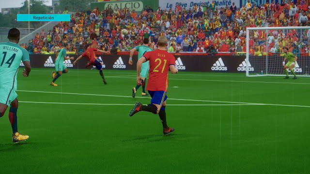 PES 2018 Bright Green Pitch + Vivid Colours