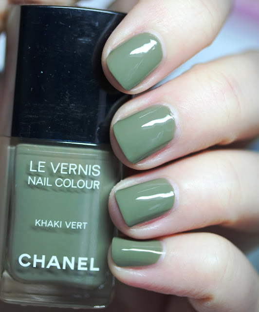 Chanel Le Vernis Nail Colour Khaki Vert