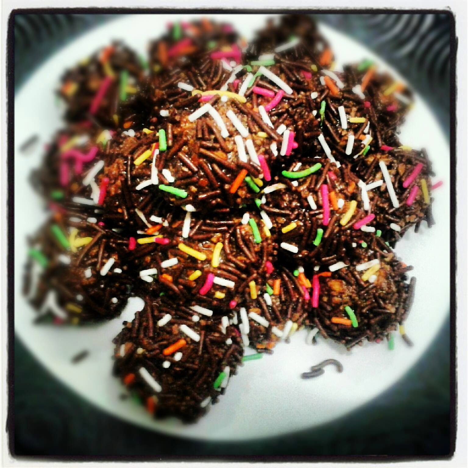 Bola-Bola Keju Coklat