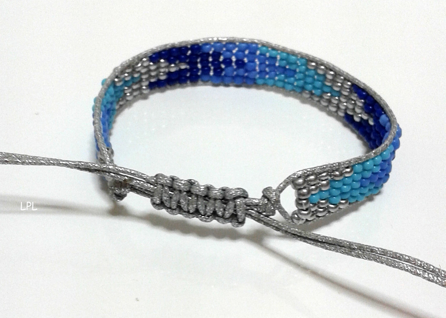 BEADS and GEMS Βραχιολια αργαλειου με μακραμε κορδονι Bracelets