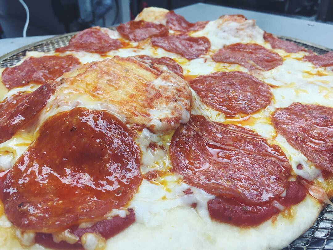 Eating Pizza After a Workout ( Everything you Need to Know). Men's Fitness & Workouts Fix.