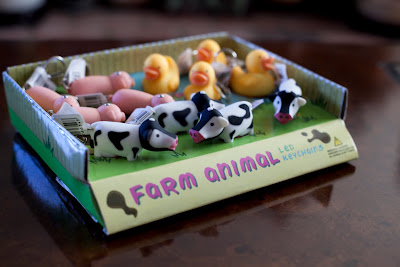 ccins design: Packaging: Farm Animal LED Keychains