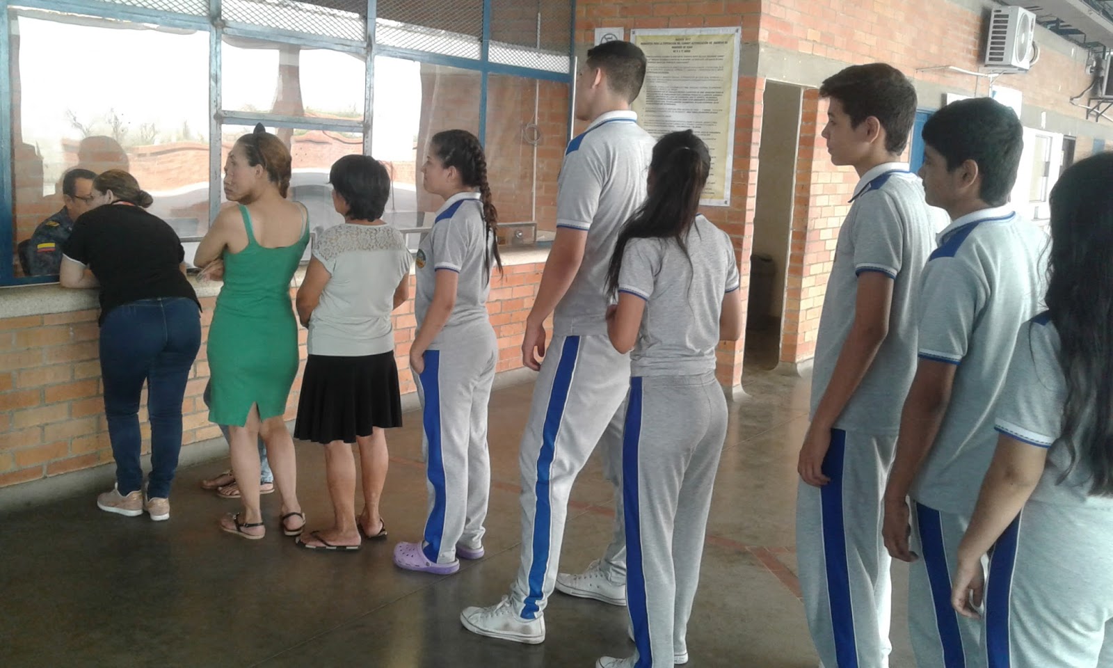 Sin Rejas Ni Fronteras Visita Colegio Oriental 26 de Prados Norte