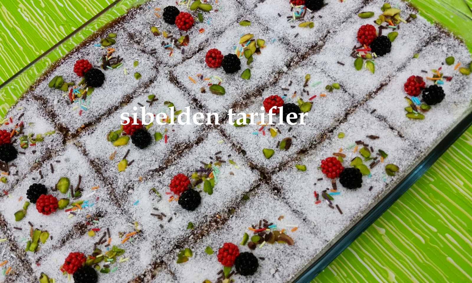 Sizden Gelen Tarifler : BİSKÜVİLİ PASTA