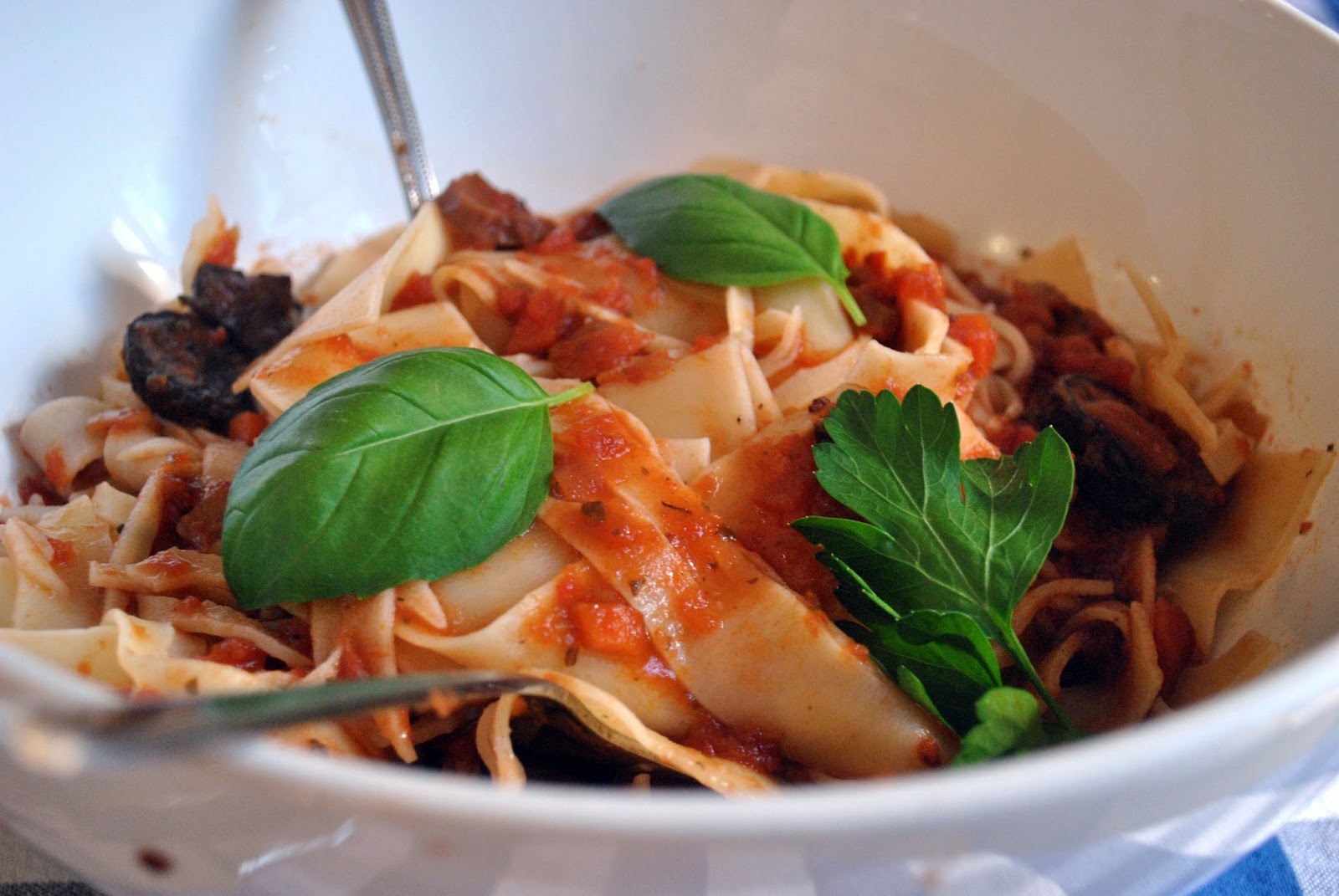 Pasta con Sugo di funghi (Pasta with Mushrooms)
