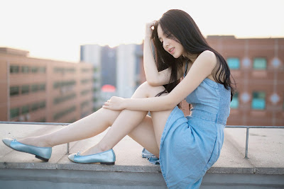 How to cope with leg swelling in the summer months How to cope with leg swelling in the summer months