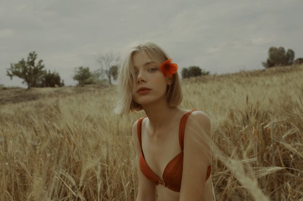 A fotografia poética e fashion com belas mulheres de Marta Bevacqua Marta Bevacqua fotografia fashion artística modelos mulheres beleza