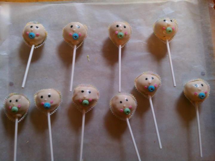 Introducing....: Baby face cake pops anyone????