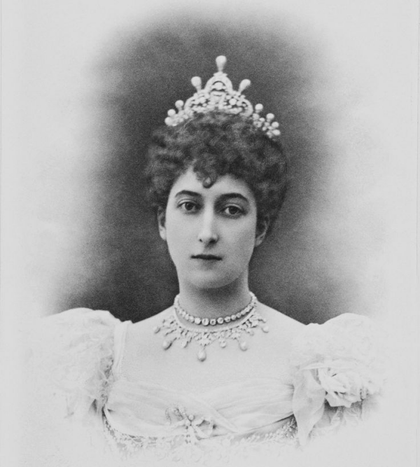 Queen Maud's Diamond and Pearl Necklace The Court Jeweller