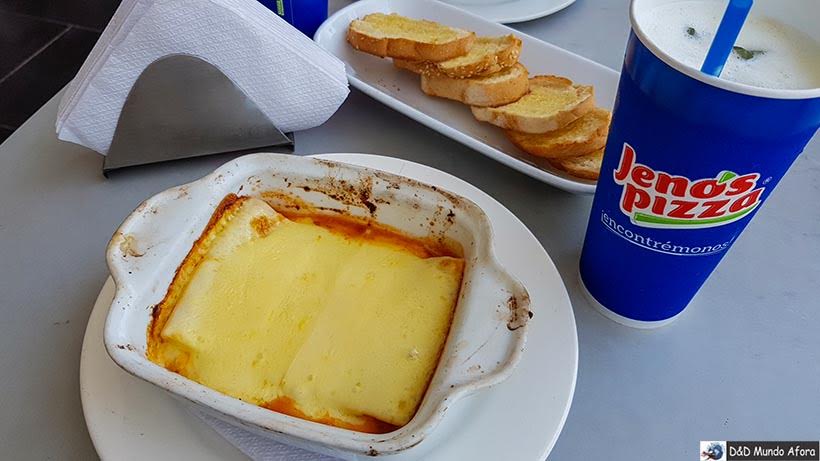 Jantar na Jeno's PIzza - Diário de bordo: 4 dias em Cartagena, Colômbia Jantar na Jeno's PIzza - Diário de bordo: 4 dias em Cartagena, Colômbia