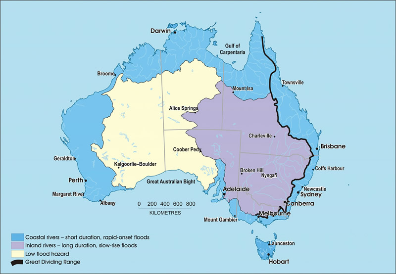 Большой водораздельный хребет на карте полушарий. Большой Водораздельный хребет в Австралии на карте. Западно австралийское плоскогорье большой Водораздельный хребет. Водораздельный хребет Австралии на карте. Большой Водораздельный хребет в Австралии на контурной карте.