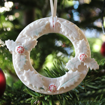 https://www.amanda-mercer.co.uk/seasonal-decorations/christmas-wreath-decoration?cPath=33&