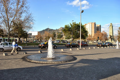 Fonte a frente do Mercado Central - Santiago, Chile